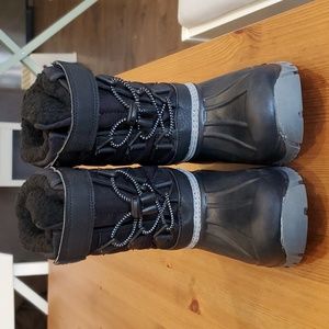 Hot Paws size 3 winter boots